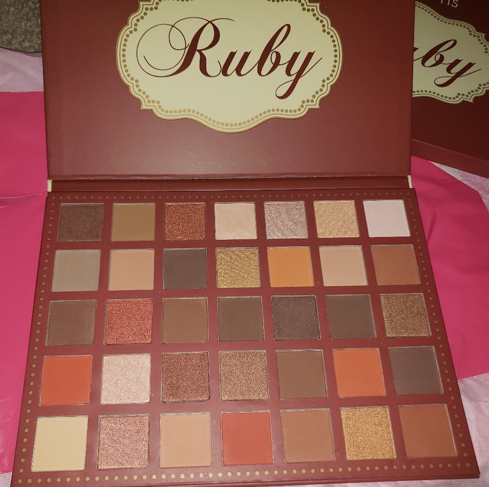 35 eyeshadow palette